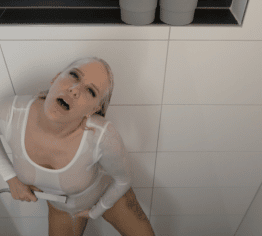 PUBLIC Anal Plug Wahnsinn mit enger Leggings - Geile Sexgeschichten - Das  Original